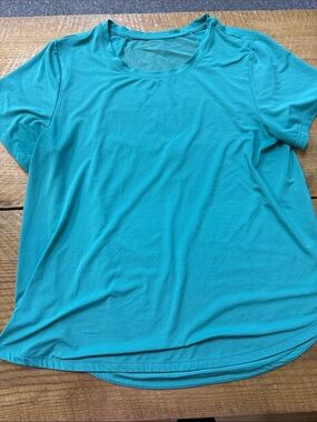 all in motion green Short Sleeve Performance Tee